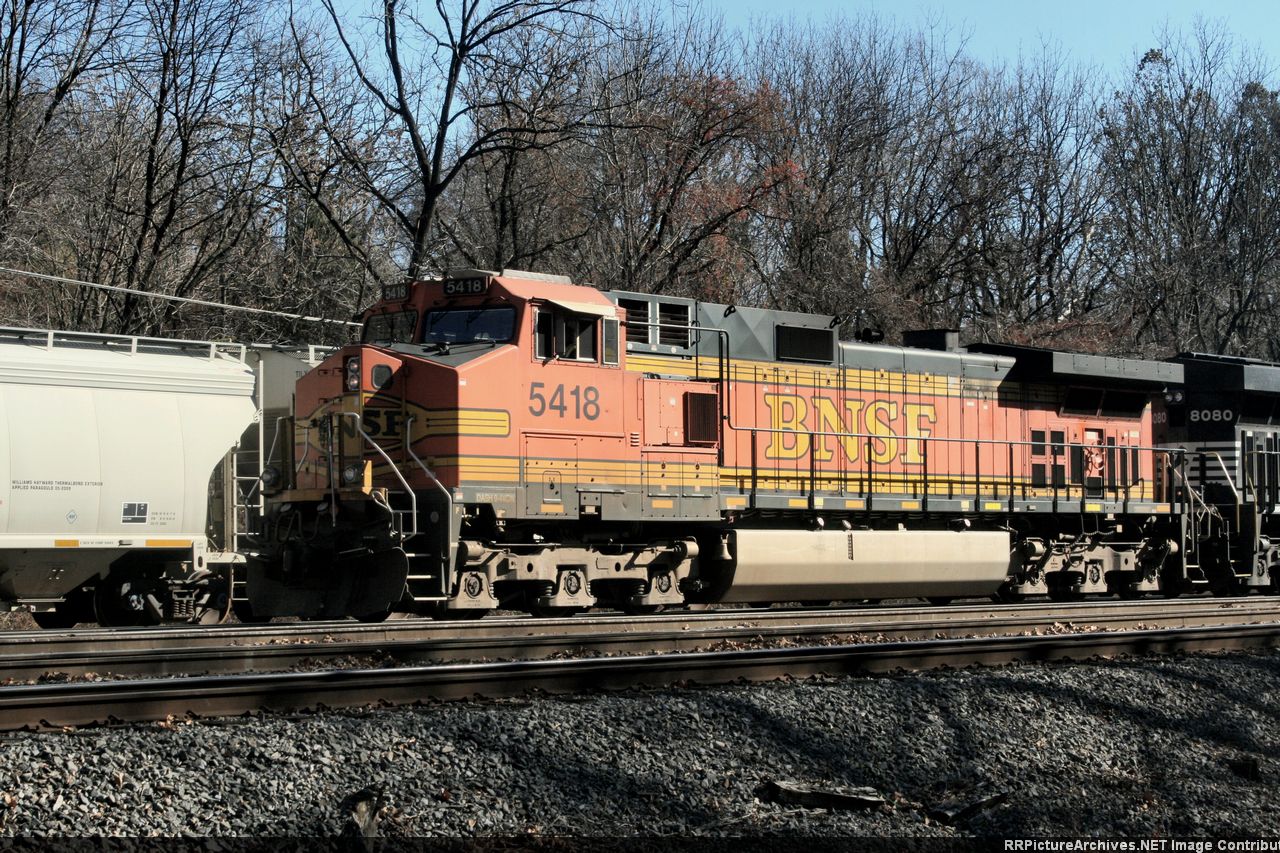 BNSF 5418